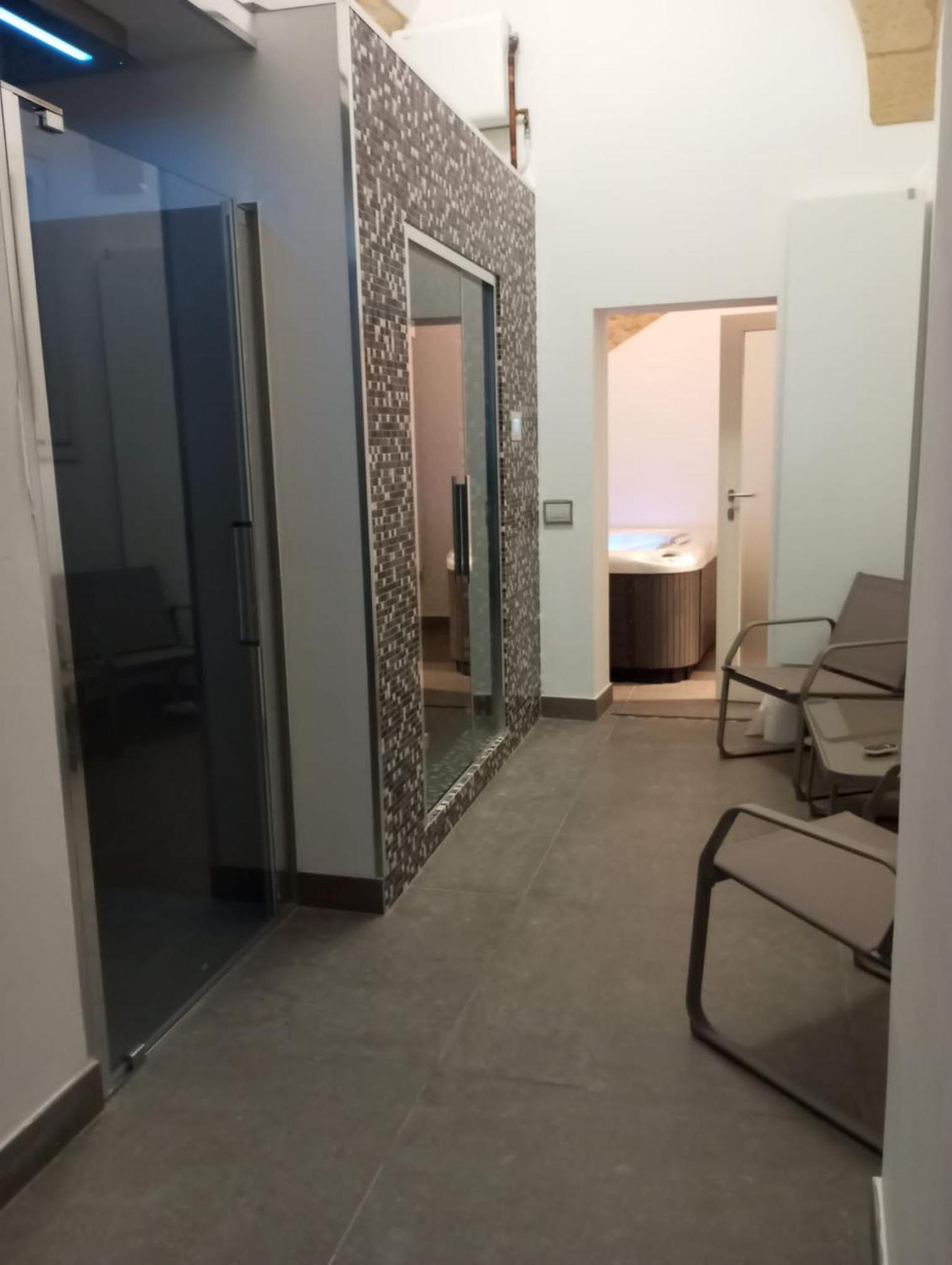 De Guidani Experience Hotel Lecce Luaran gambar